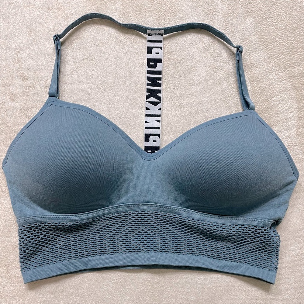 Victoria Secret Pink Sports Bra NWOT - Size S